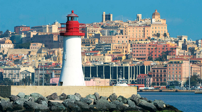 Cagliari, nei quartieri storici batte il cuore della città