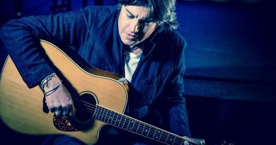 Cristiano De Andrè in concerto a Riola Sardo Oristano